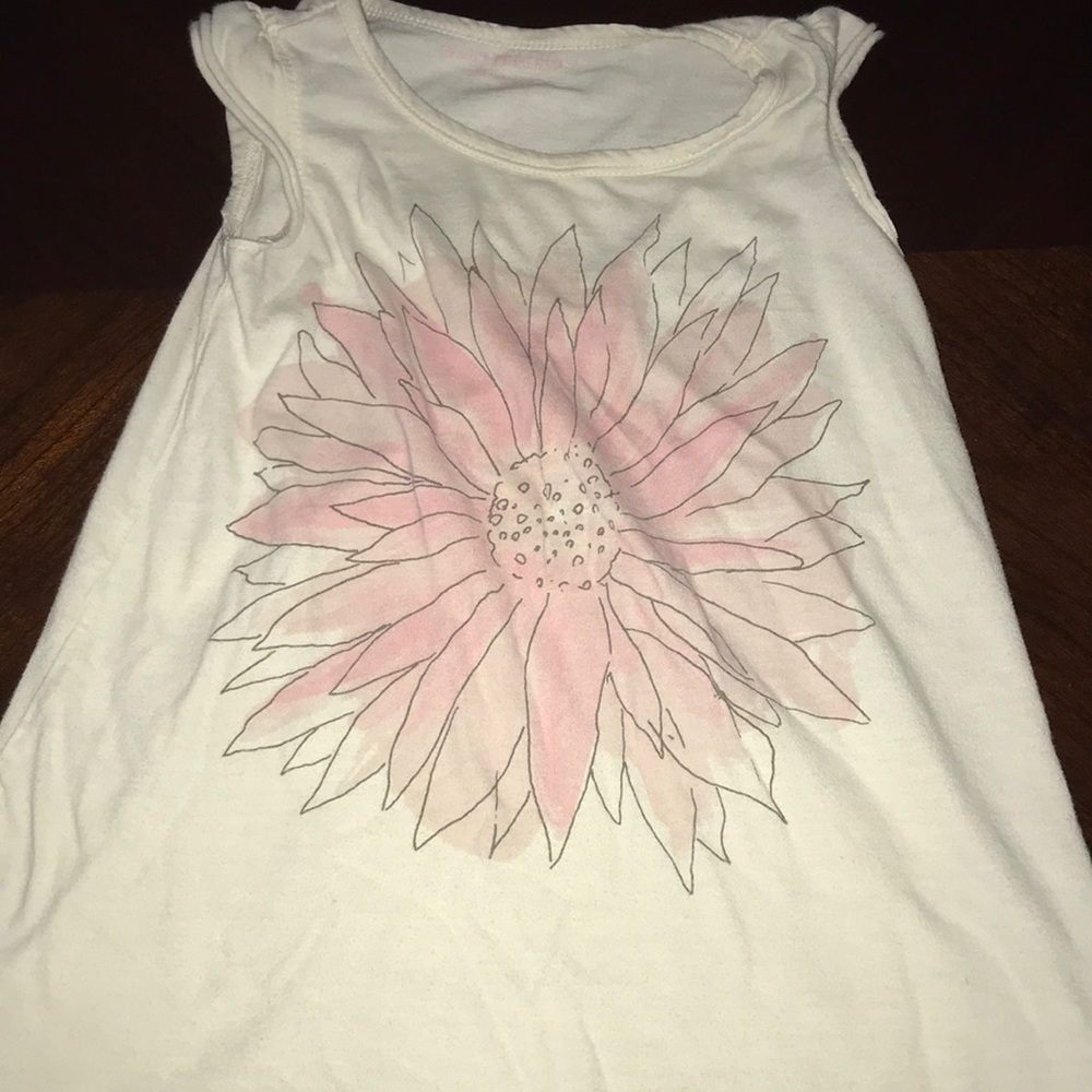I am selling a Burt’s bees kids shirt (girls)